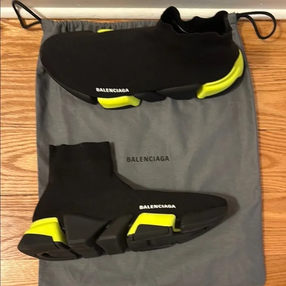 Balenciaga Speed 2.0 LT Knit Sneakers in Black and Yellow Men main image 3